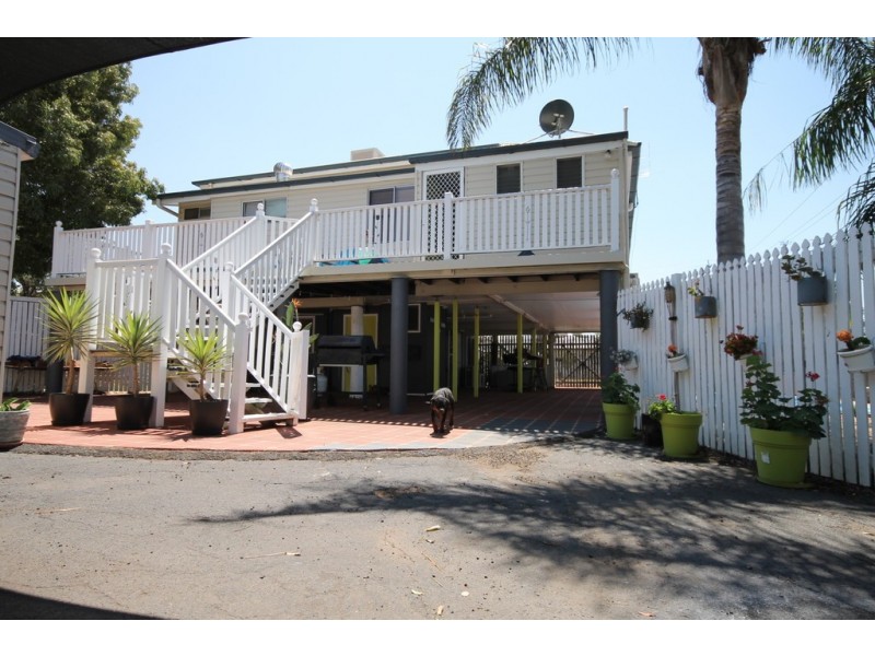 100 Edward Street, Dalby QLD 4405