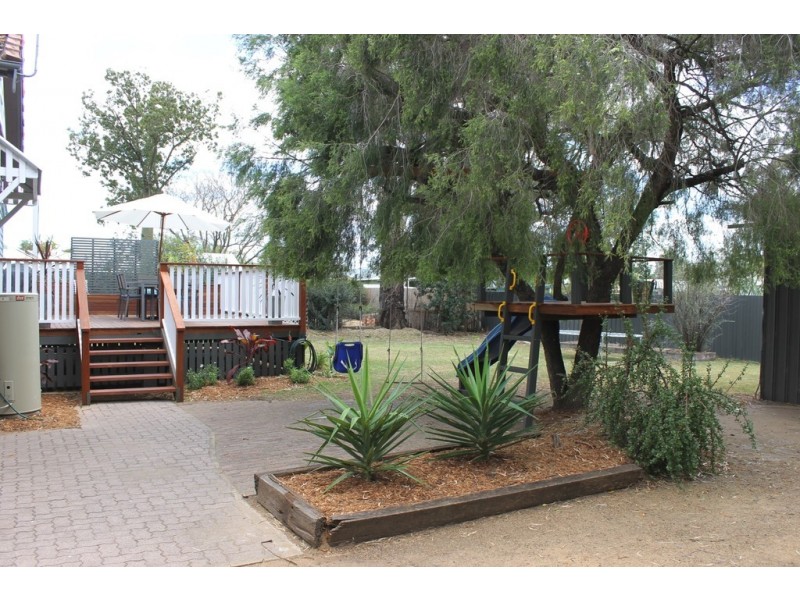 31 Bunya Street, Dalby QLD 4405