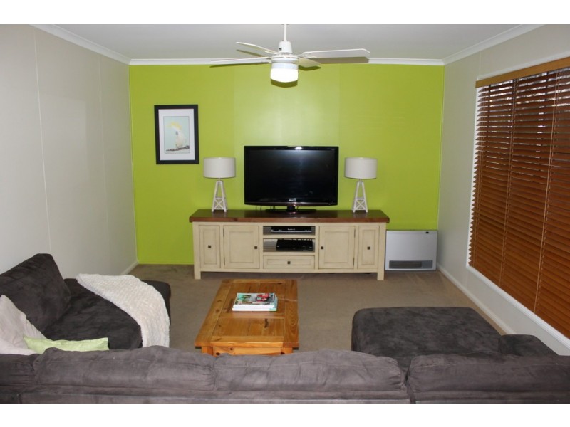 8 Leichhardt Avenue, Dalby QLD 4405