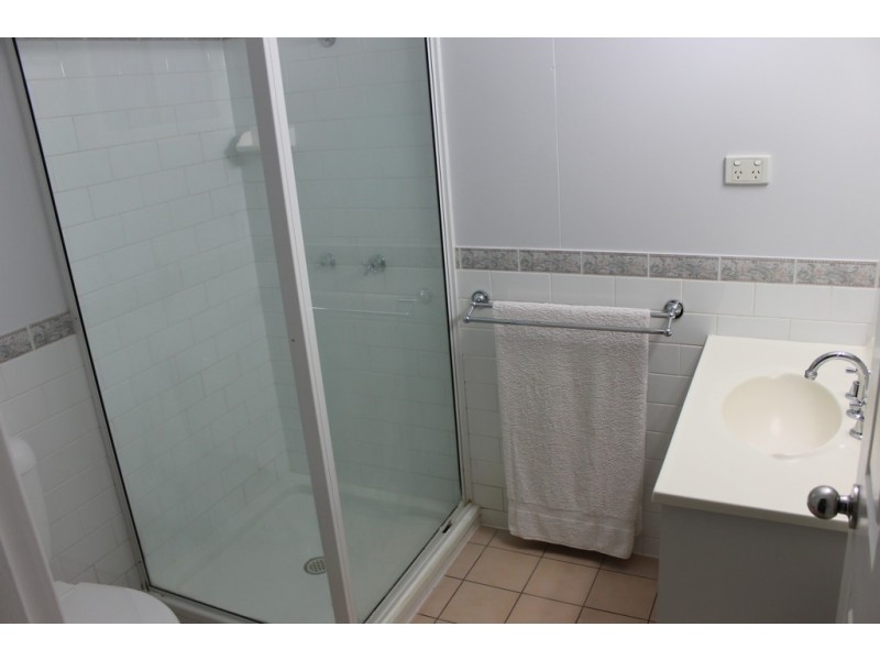 8 Leichhardt Avenue, Dalby QLD 4405