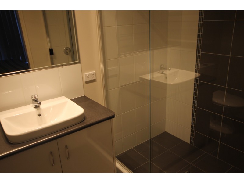 2/62 Gosden Drive, Dalby QLD 4405