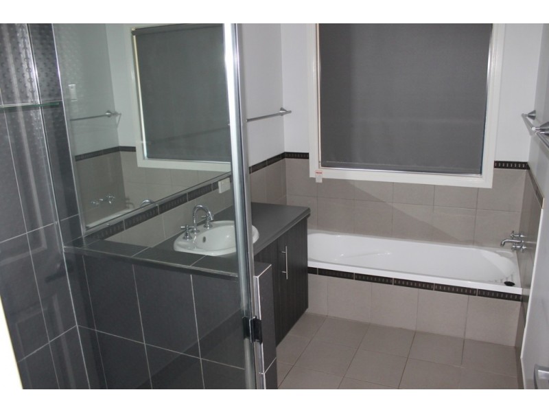 1 Mahon Street, Dalby QLD 4405