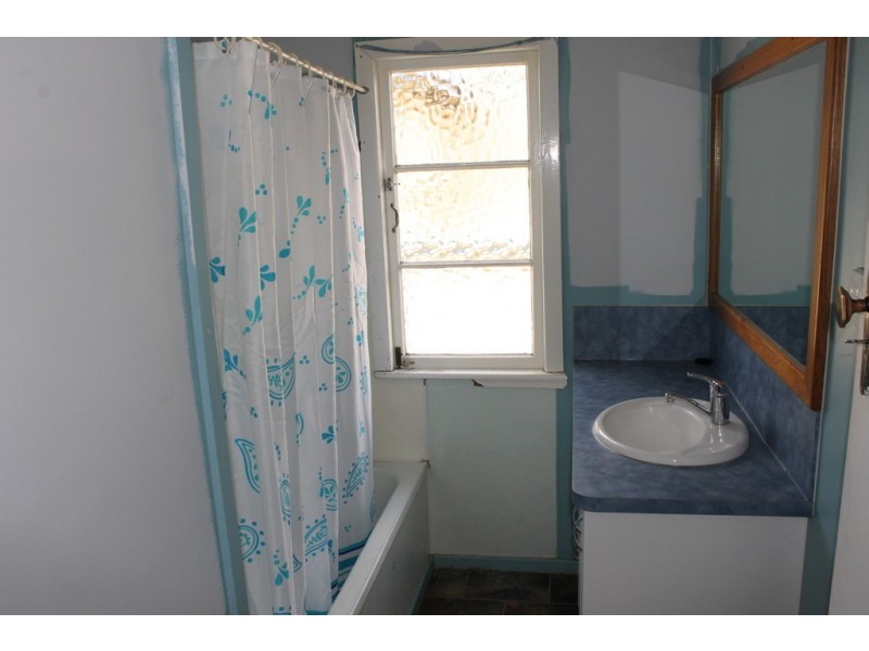 18 Kookaburra Street, Dalby QLD 4405