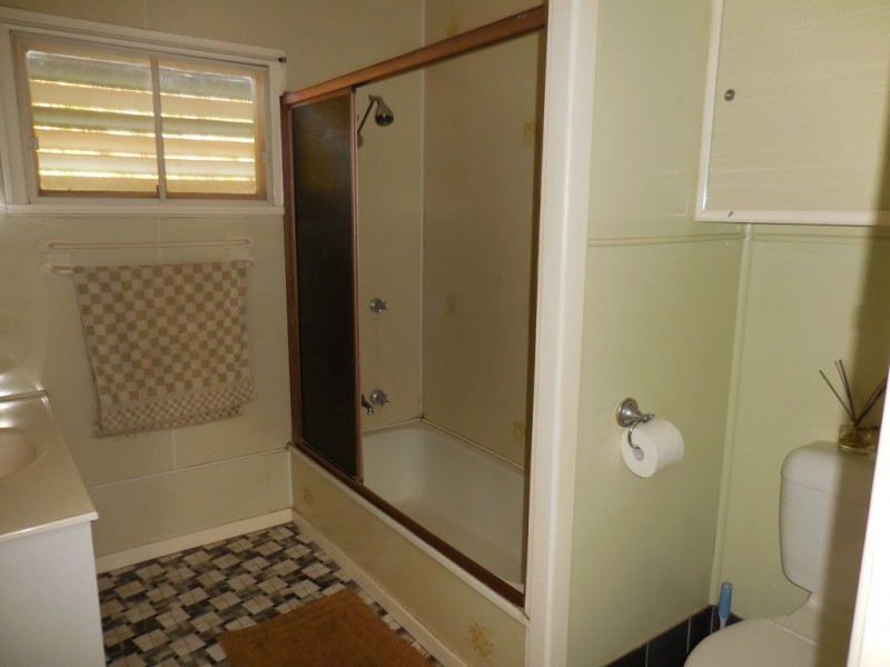 64 George Street, Jandowae QLD 4410