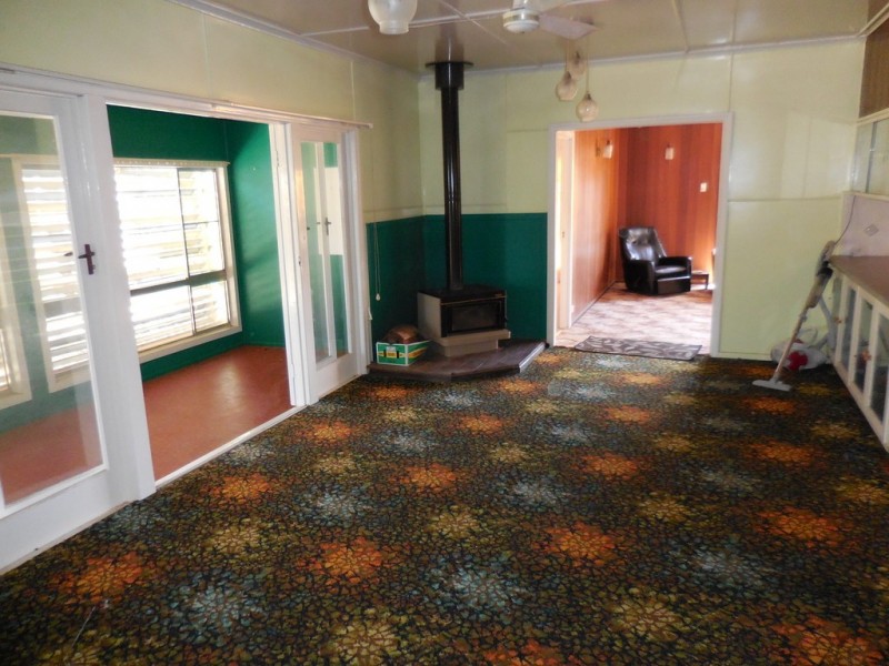 64 George Street, Jandowae QLD 4410