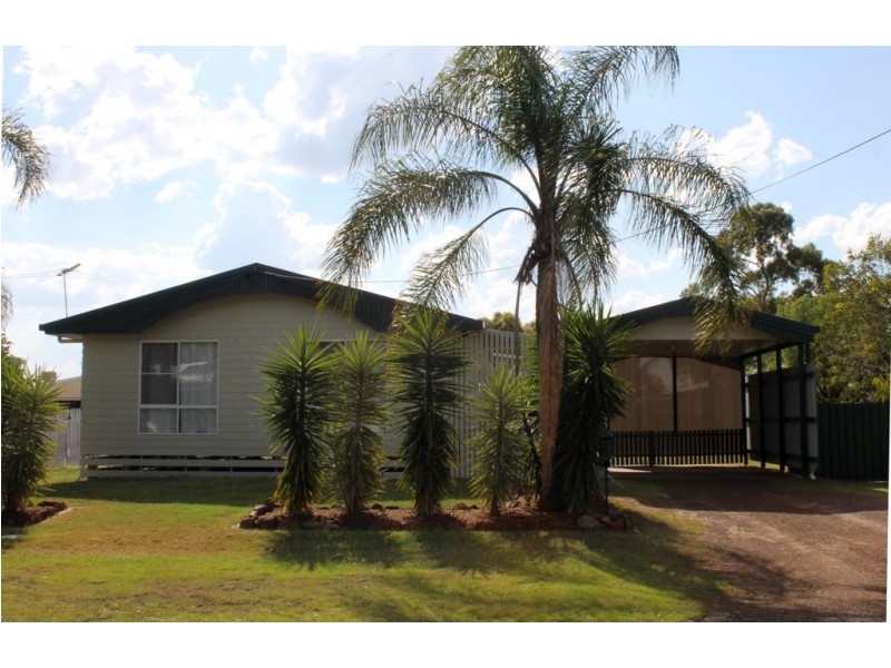 9 Lawson Street, Dalby QLD 4405
