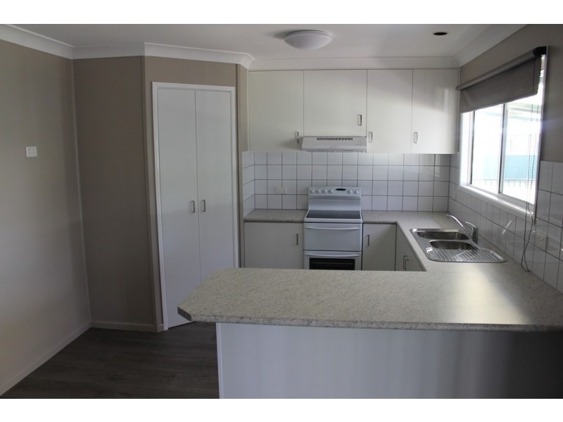 9 Lawson Street, Dalby QLD 4405