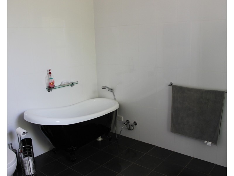 9 Curtis Street, Dalby QLD 4405