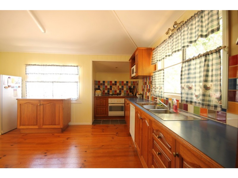 14b Wallace Street, Dalby QLD 4405