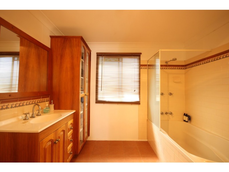 14b Wallace Street, Dalby QLD 4405