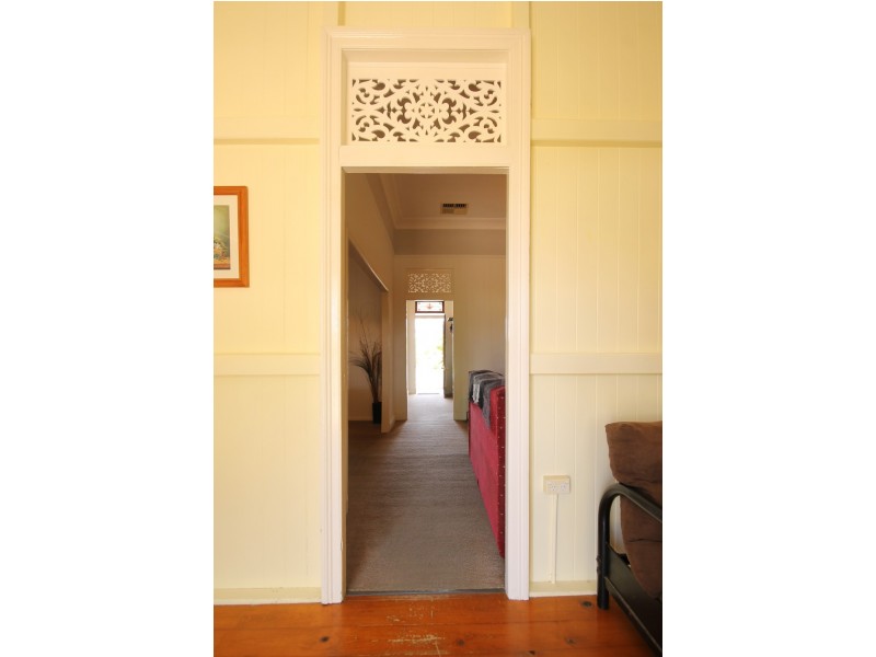 14b Wallace Street, Dalby QLD 4405