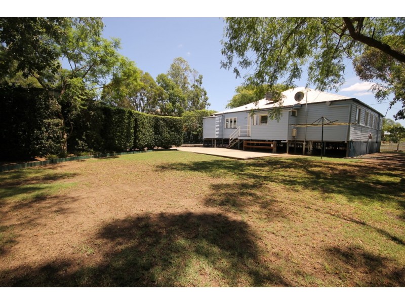 14b Wallace Street, Dalby QLD 4405