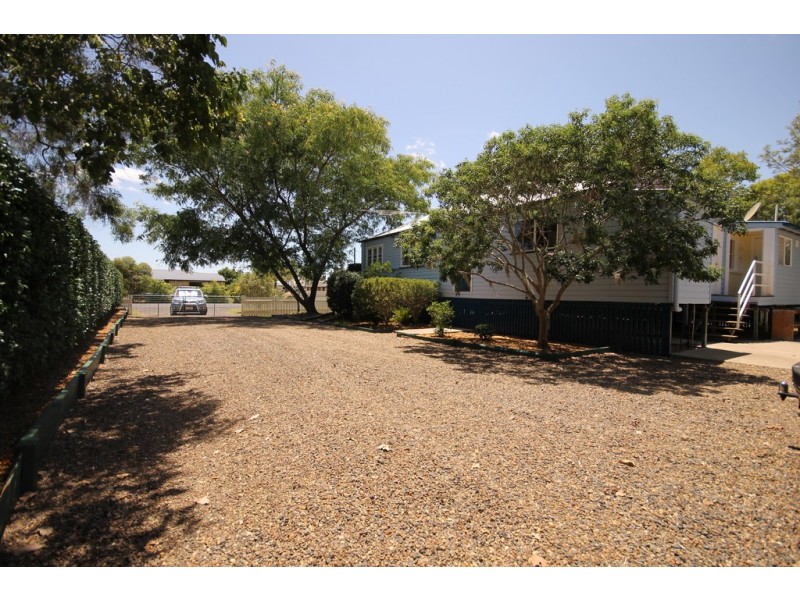 14b Wallace Street, Dalby QLD 4405