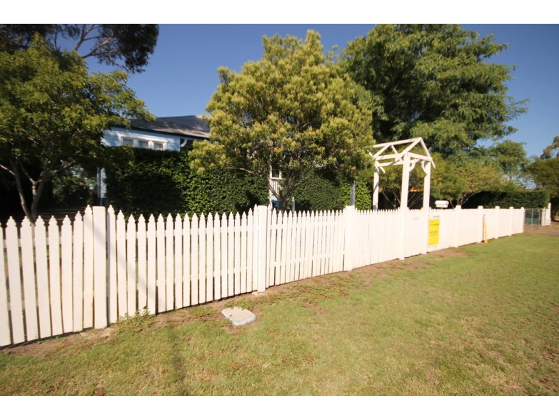 14b Wallace Street, Dalby QLD 4405