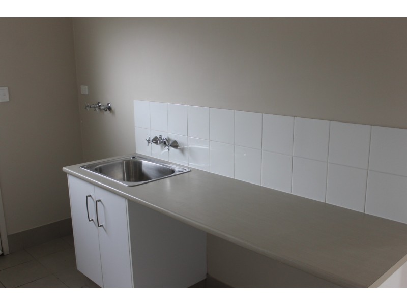 1 Montclair Close, Dalby QLD 4405