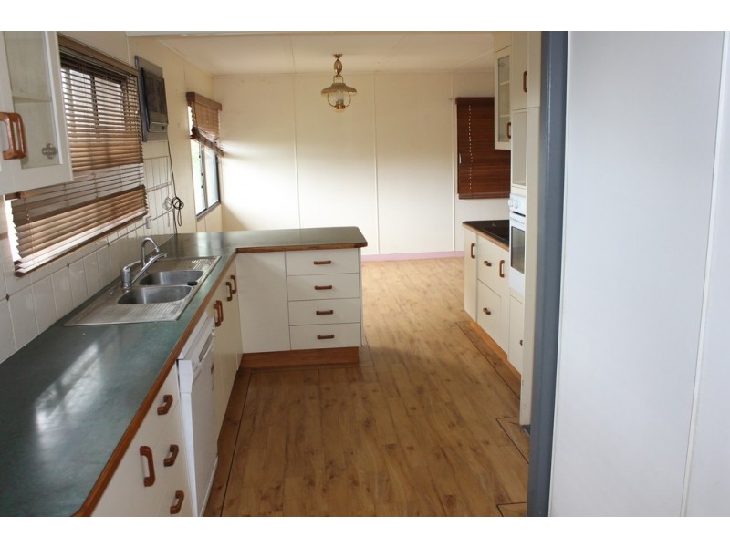 58 Cassidy Street, Bell QLD 4408