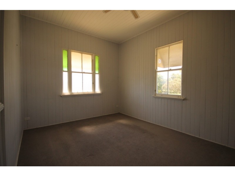 2 Wharf Street, Dalby QLD 4405