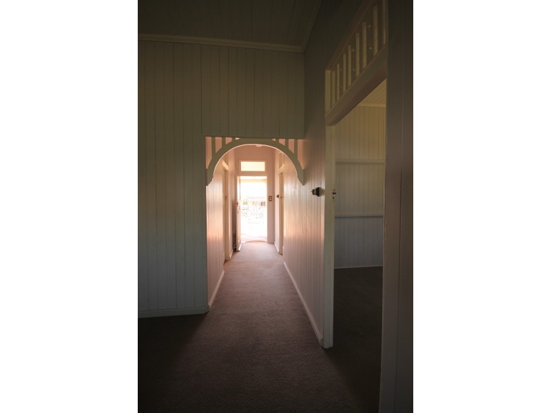 2 Wharf Street, Dalby QLD 4405