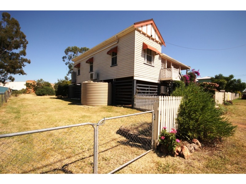 2 Wharf Street, Dalby QLD 4405