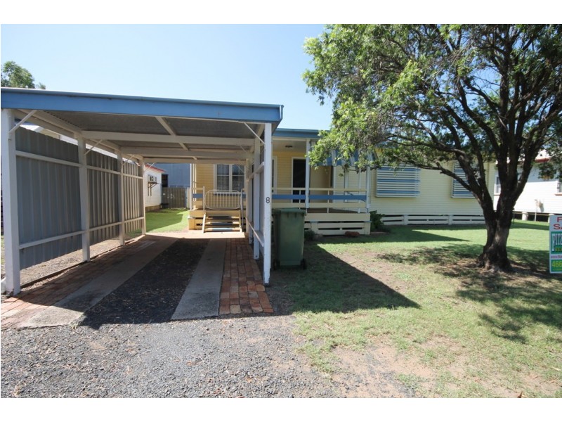 8 Swan Street, Dalby QLD 4405