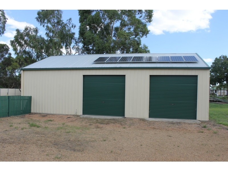 76 Leichhardt Avenue, Dalby QLD 4405