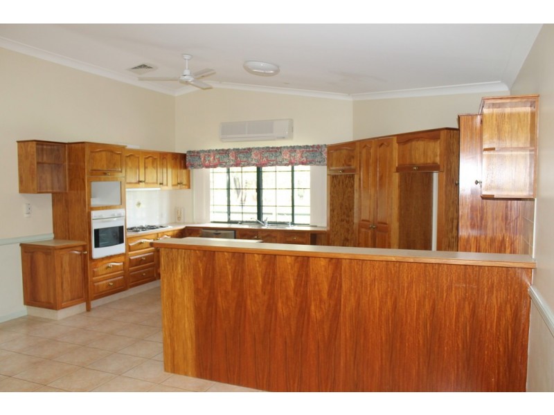 76 Leichhardt Avenue, Dalby QLD 4405