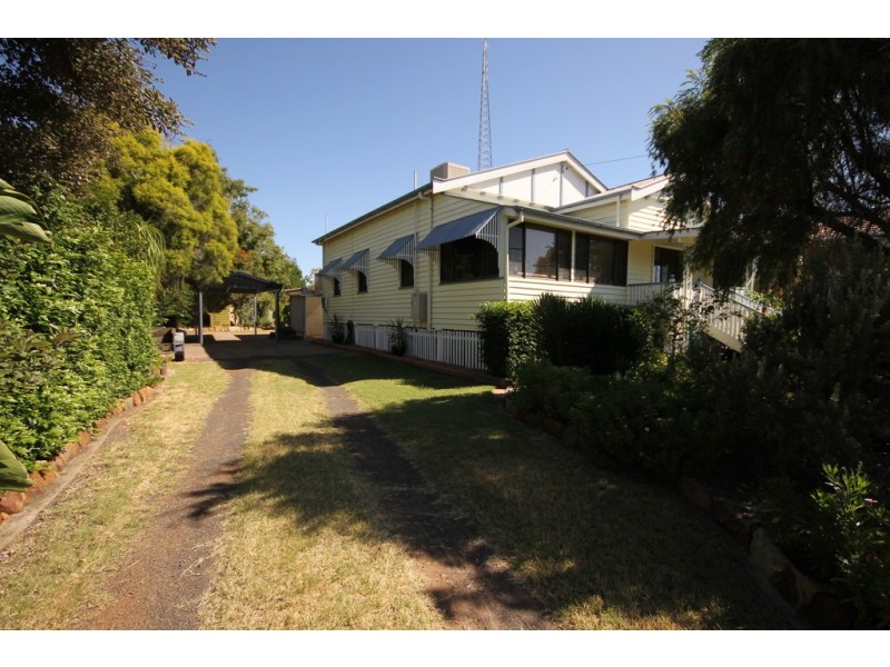 158 Cunningham Street, Dalby QLD 4405
