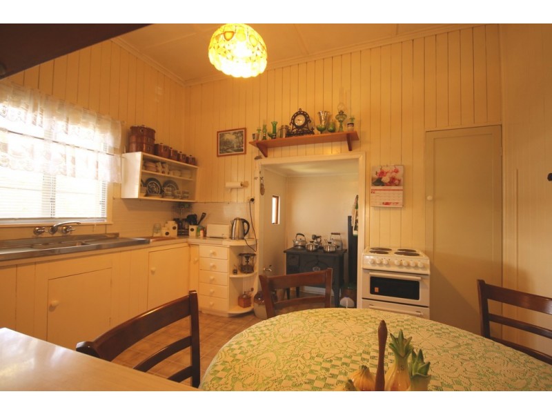 126 High Street, Jandowae QLD 4410