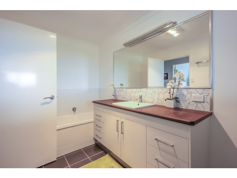21 Neslo Court, Dalby QLD 4405