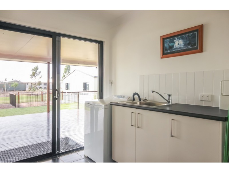 21 Neslo Court, Dalby QLD 4405