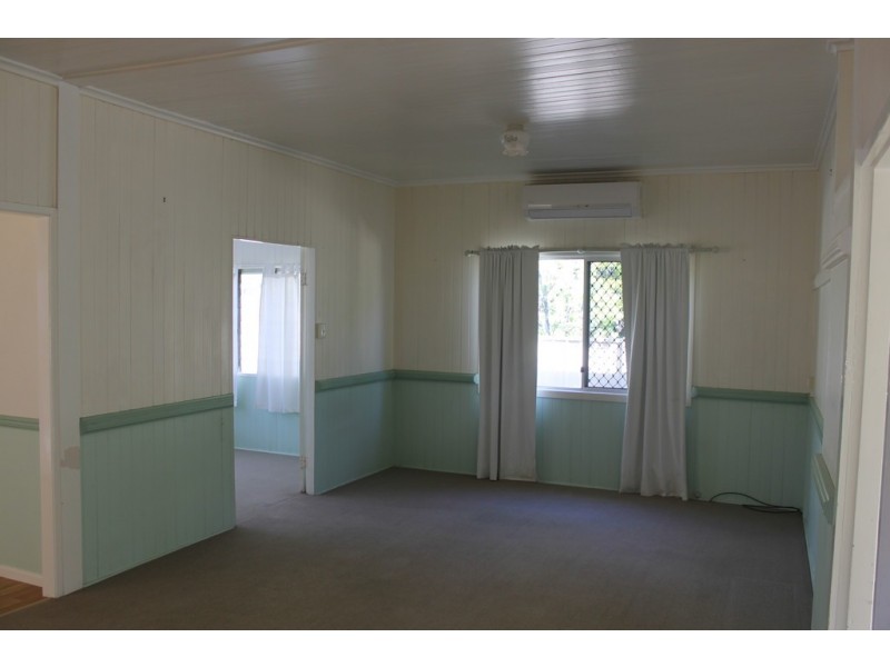 11 Thorley Street, Dalby QLD 4405