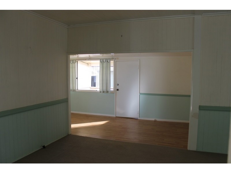 11 Thorley Street, Dalby QLD 4405