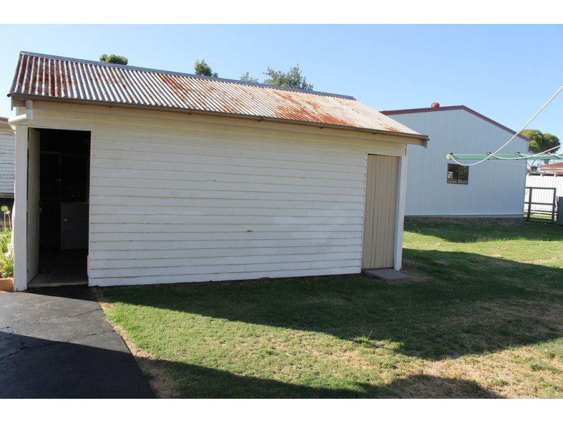 11 Thorley Street, Dalby QLD 4405