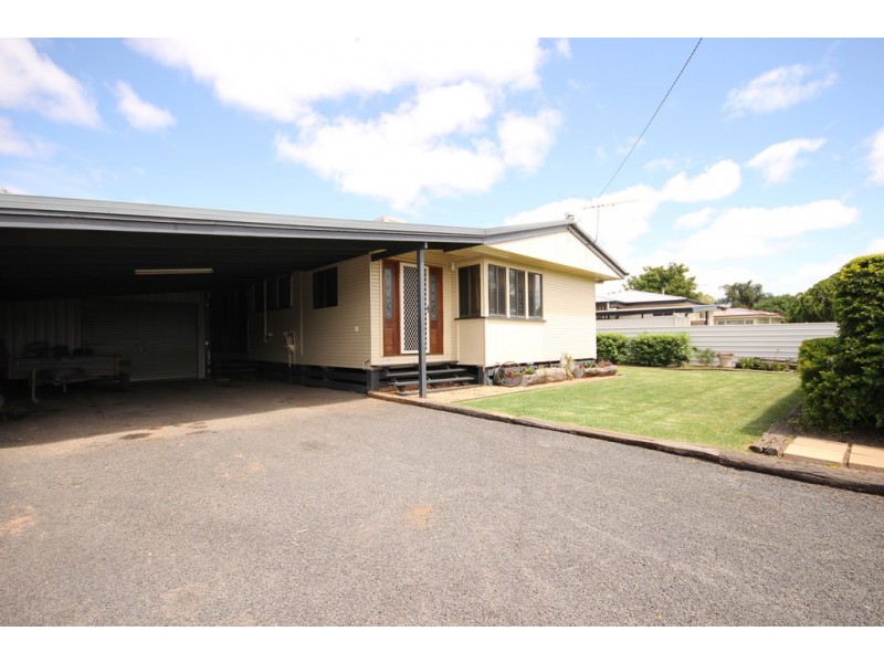 14 Jessop Street, Dalby QLD 4405