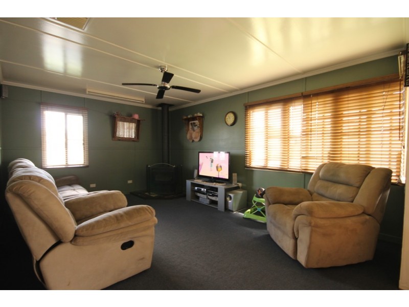 14 Jessop Street, Dalby QLD 4405