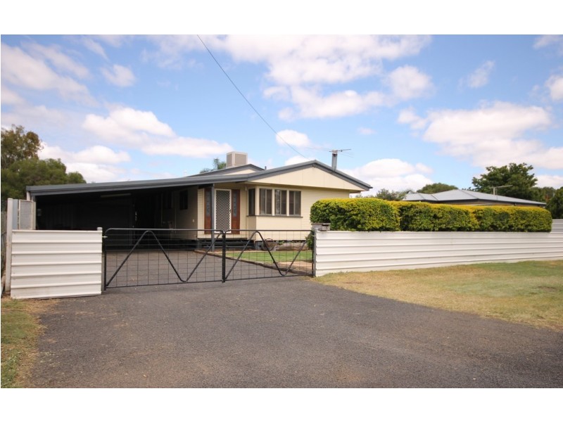 14 Jessop Street, Dalby QLD 4405