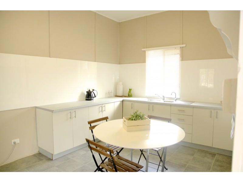 23 Bunya Street, Dalby QLD 4405