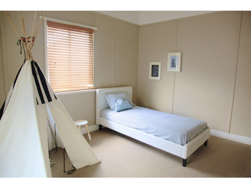 23 Bunya Street, Dalby QLD 4405