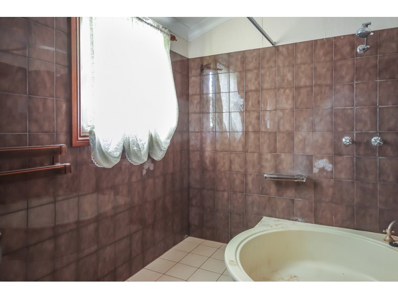 35 Kookaburra St, Dalby QLD 4405