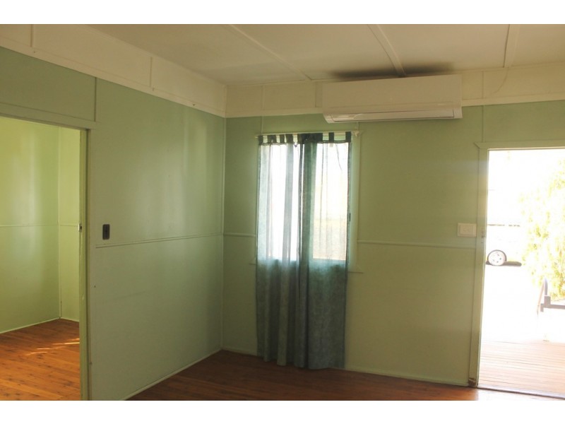 32a Orpen Street, Dalby QLD 4405