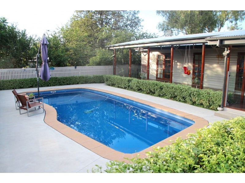2 Jack Street, Dalby QLD 4405