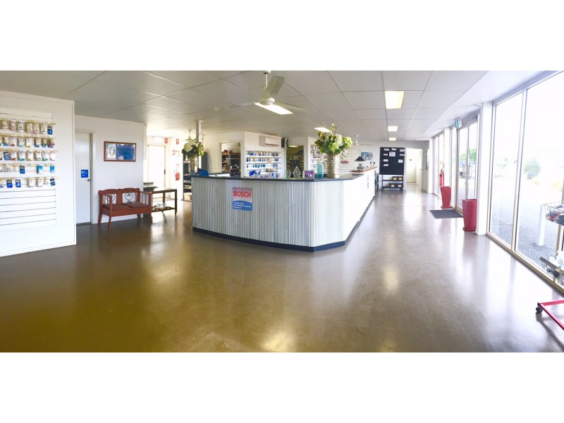6 McGahan Street, Dalby QLD 4405