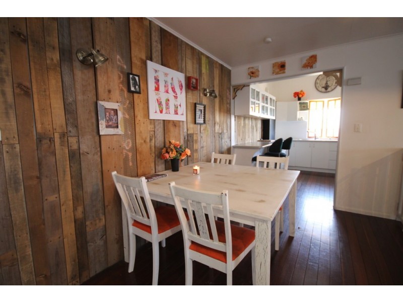 100 Edward Street, Dalby QLD 4405