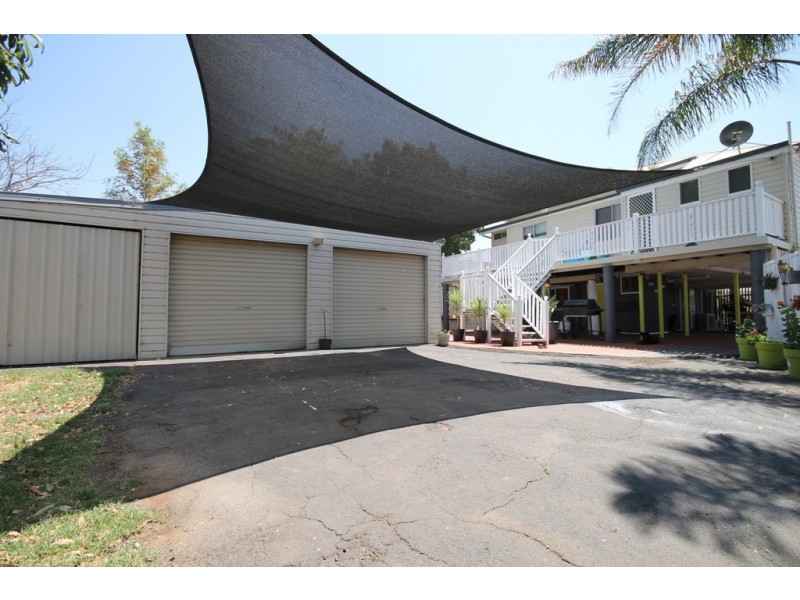 100 Edward Street, Dalby QLD 4405