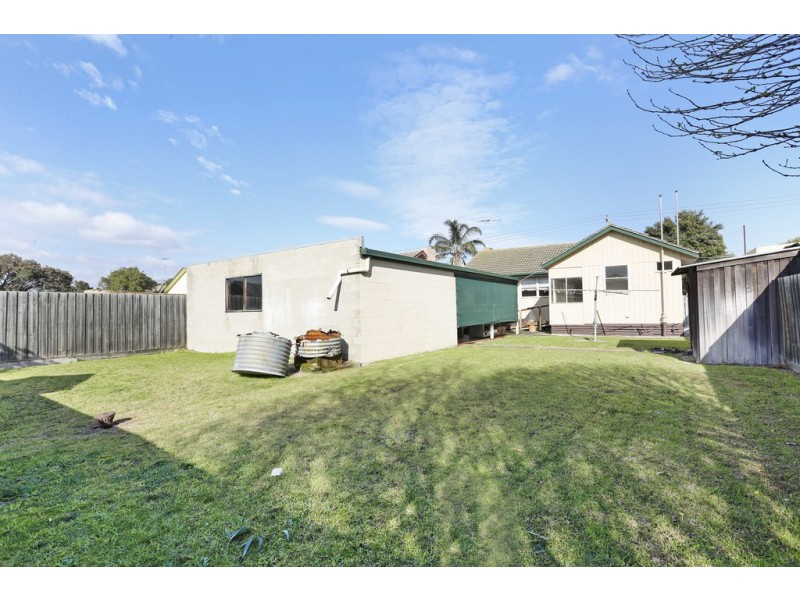 24 Vermont Avenue, Corio VIC 3214