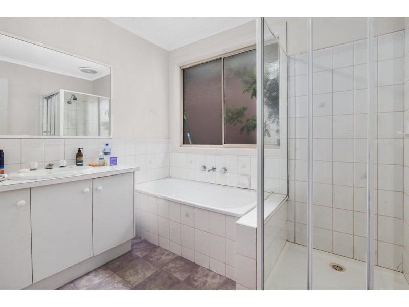 9 Pratt Court, Bell Post Hill VIC 3215