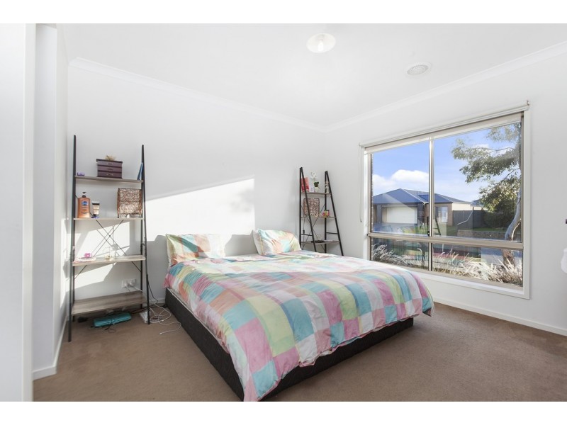 34 Mathieson Place, Lara VIC 3212