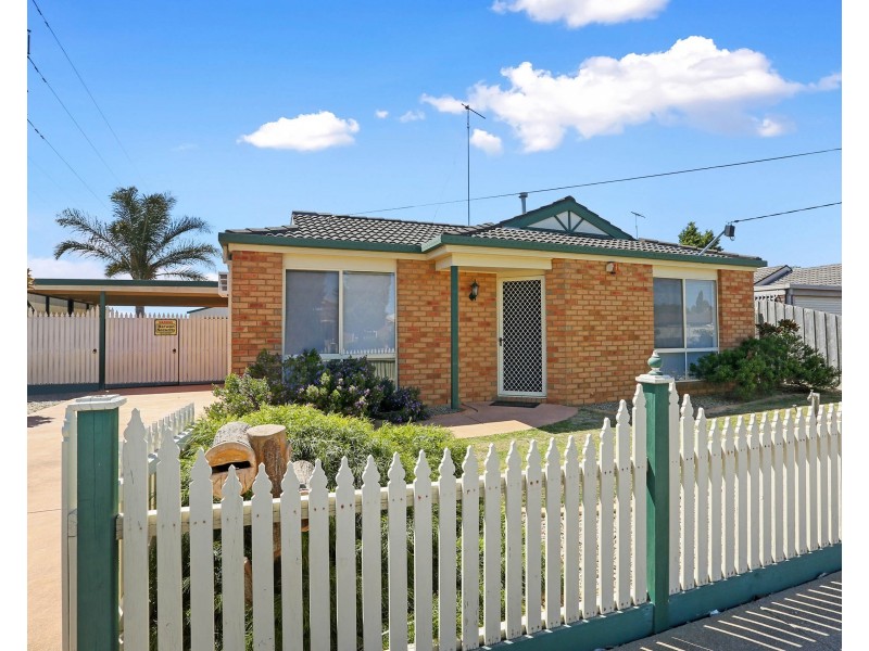 26 Cranbourne Drive, Corio VIC 3214