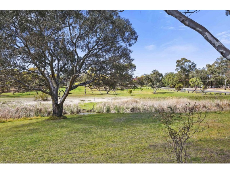 7 Ponds Drive, Lara VIC 3212