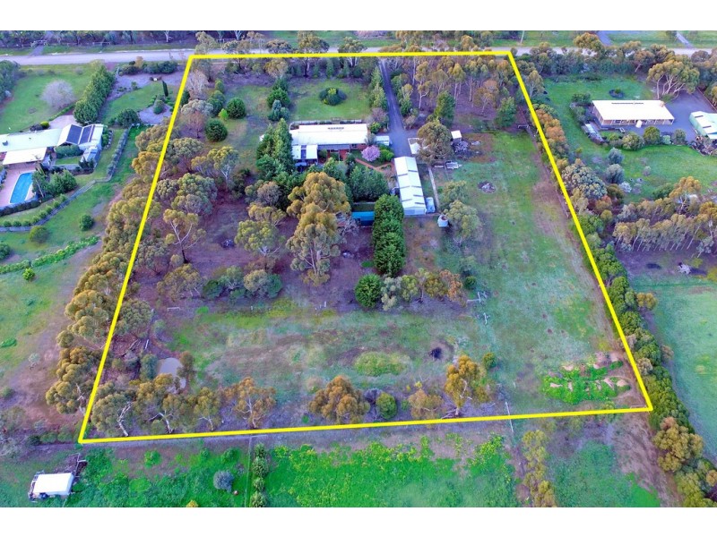 70 Lockyers Road, Lara VIC 3212